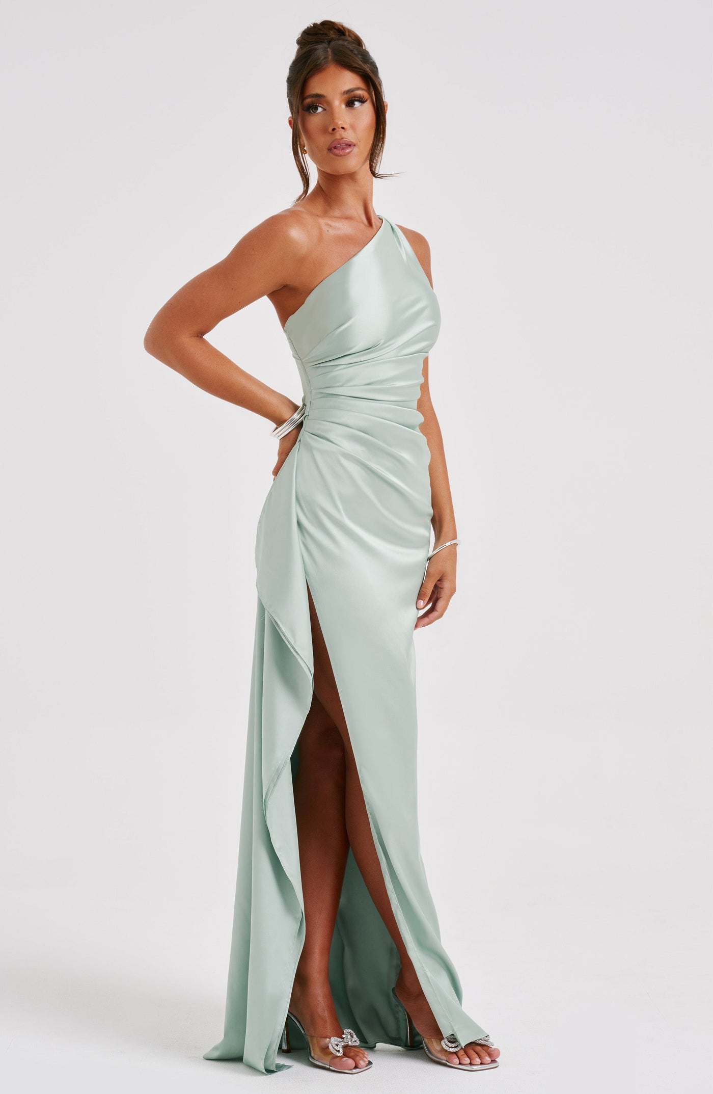 Leoza - Maxikleid aus Satin - Eleganz ausstrahlen